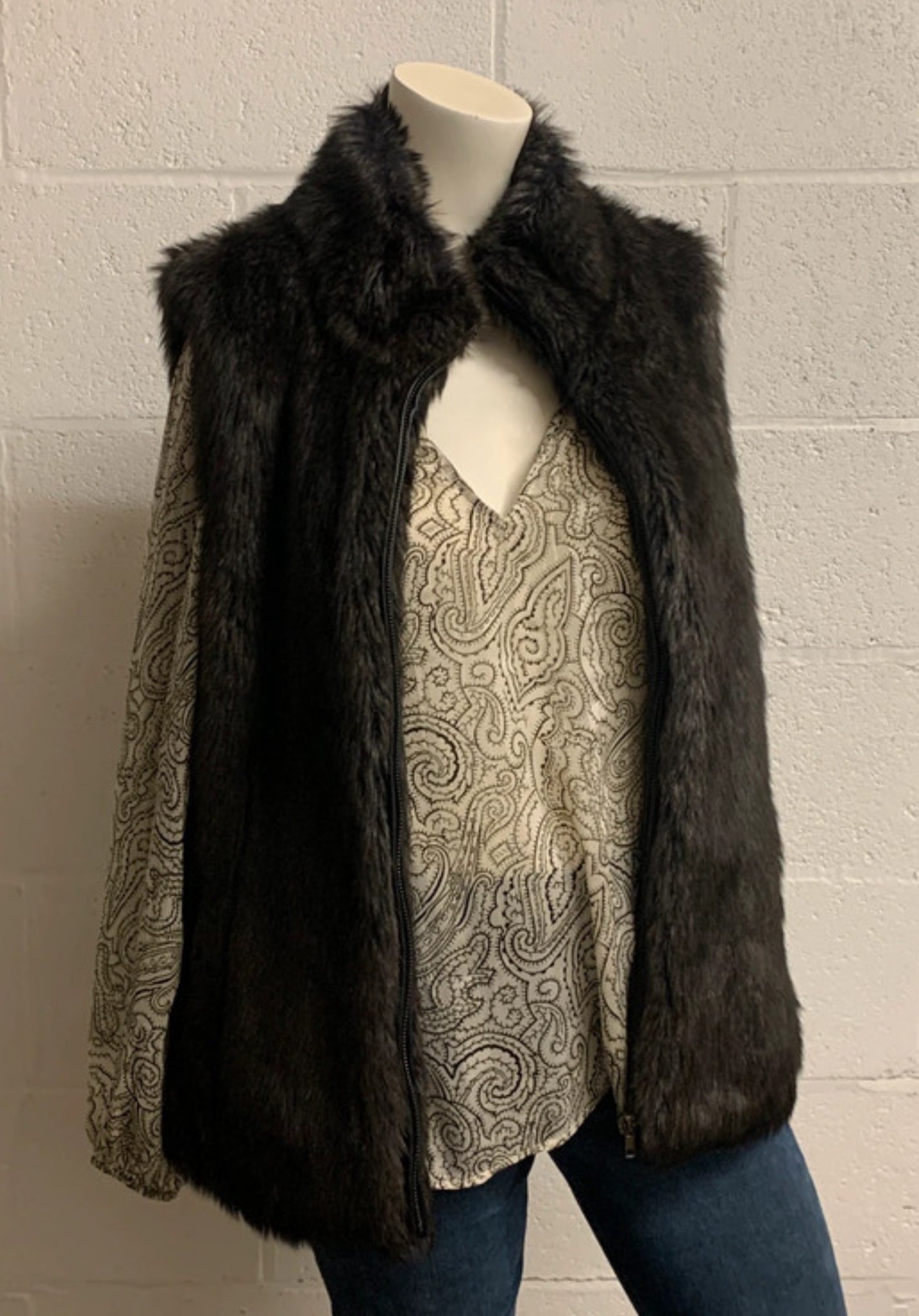 Ruby+Ed Black Faux Fur Gilet Waistcoat UK 10–12