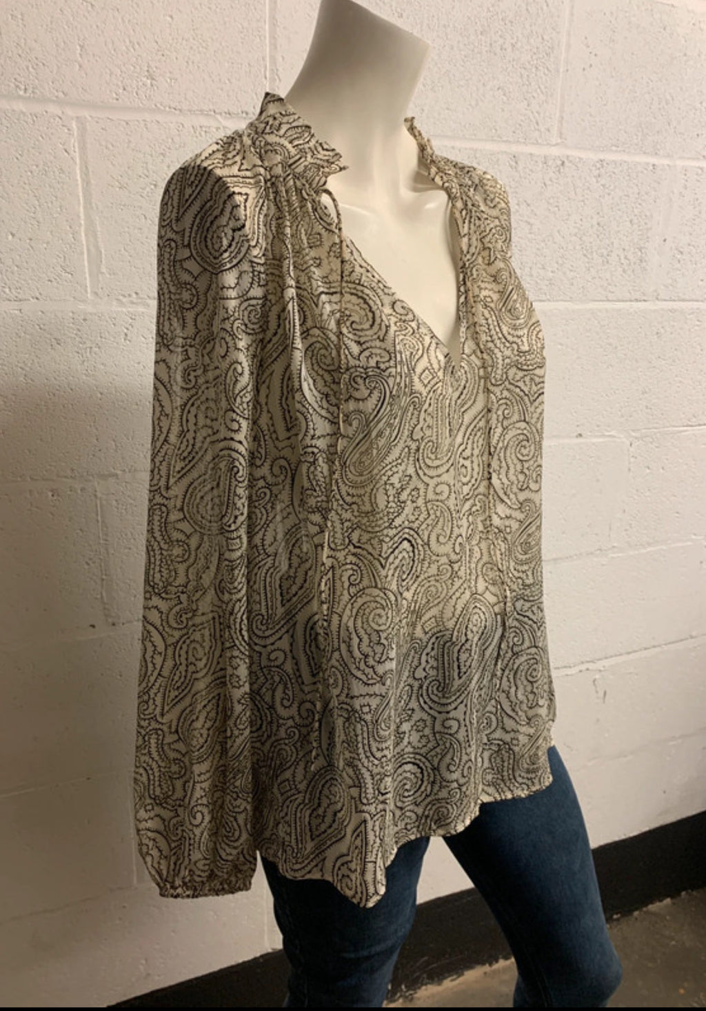 H&M Black & Cream Paisley Sheer Ruffle V-Neck Blouse Size S Long Sleeve