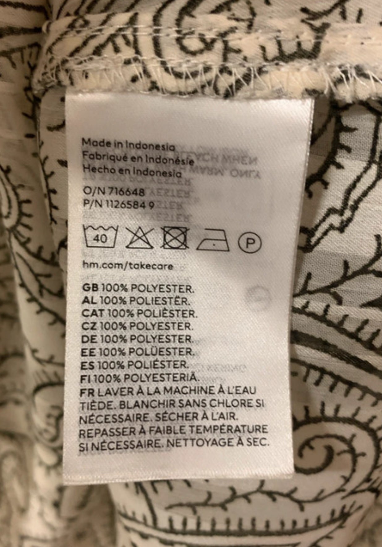 H&M Black & Cream Paisley Sheer Ruffle V-Neck Blouse Size S Long Sleeve