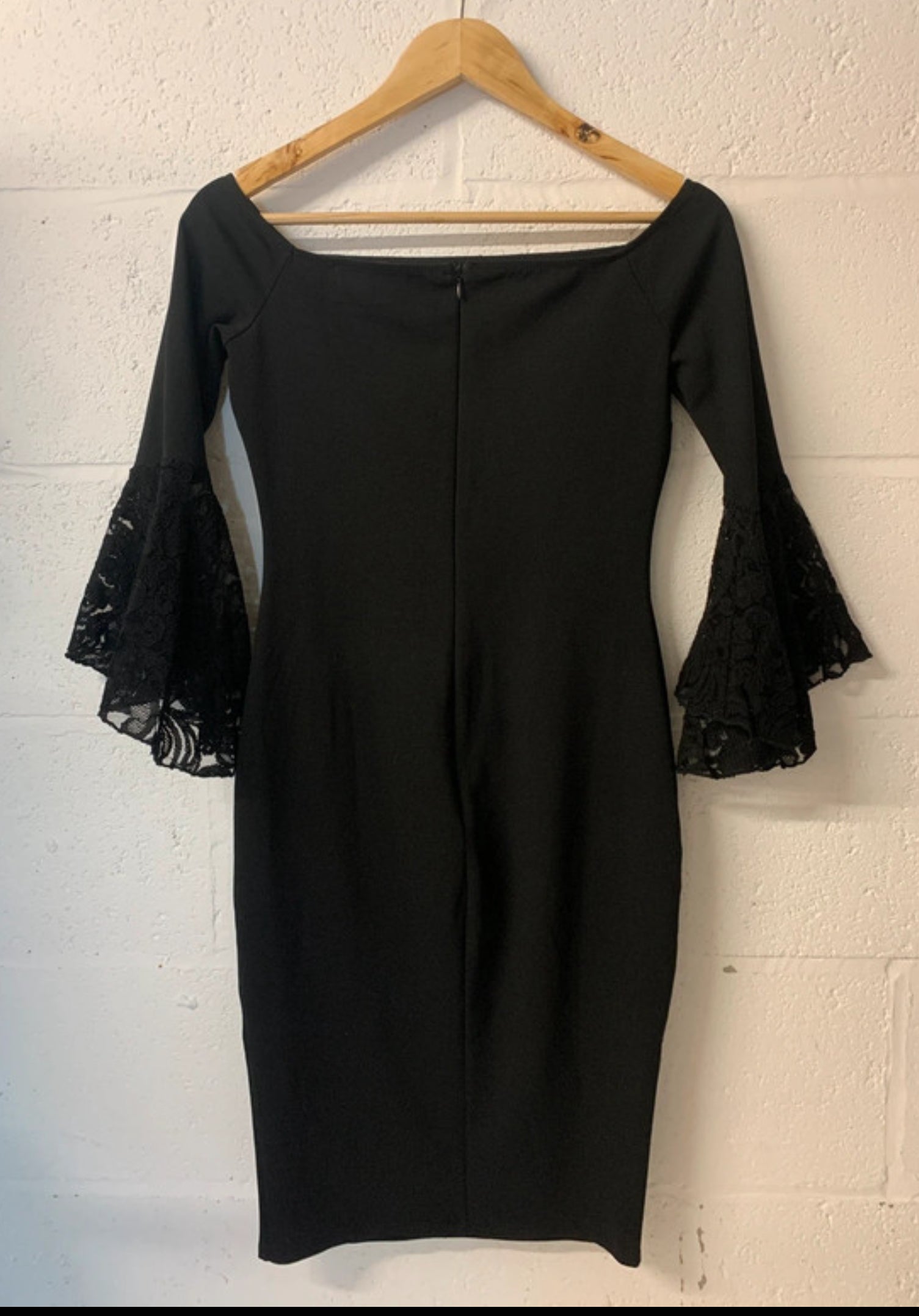 Jessica Wright “Zazie” Black Bardot Bodycon Dress with Lace Bell Sleeves UK 10