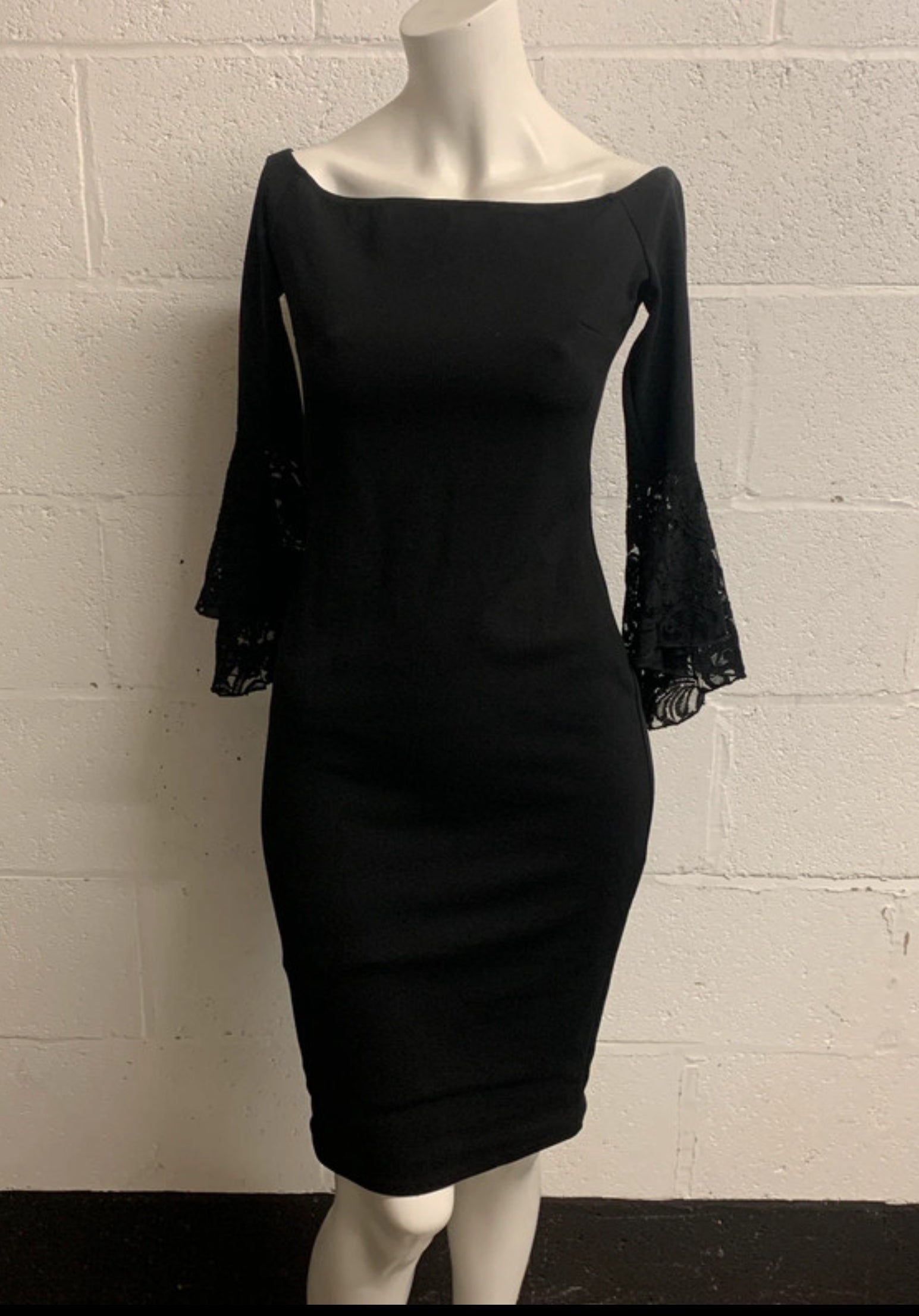 Jessica Wright “Zazie” Black Bardot Bodycon Dress with Lace Bell Sleeves UK 10