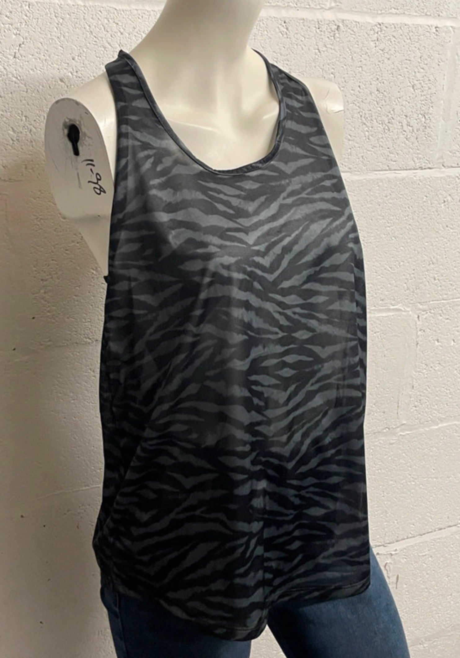 New Look Active Grey Zebra Print Racerback Gym Vest – Size M